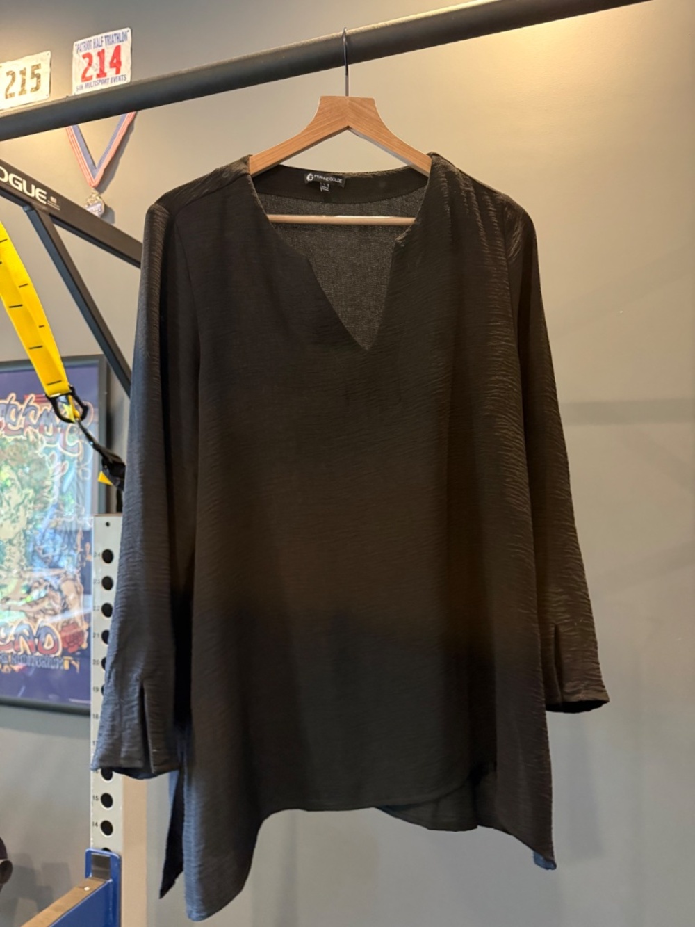 Franne Golde Black Textured V-Neck Tunic Top Size Large Made in Canada